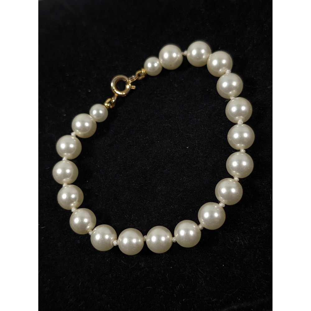 Vintage Faux Pearl Knotted Glass Bracelet Gold Tone Clasp 6.5" Classic Bridal